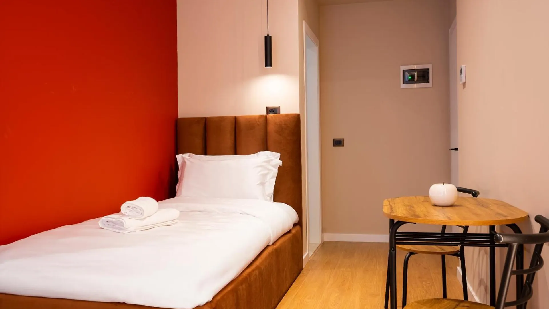 My Way Rooms Tiran
