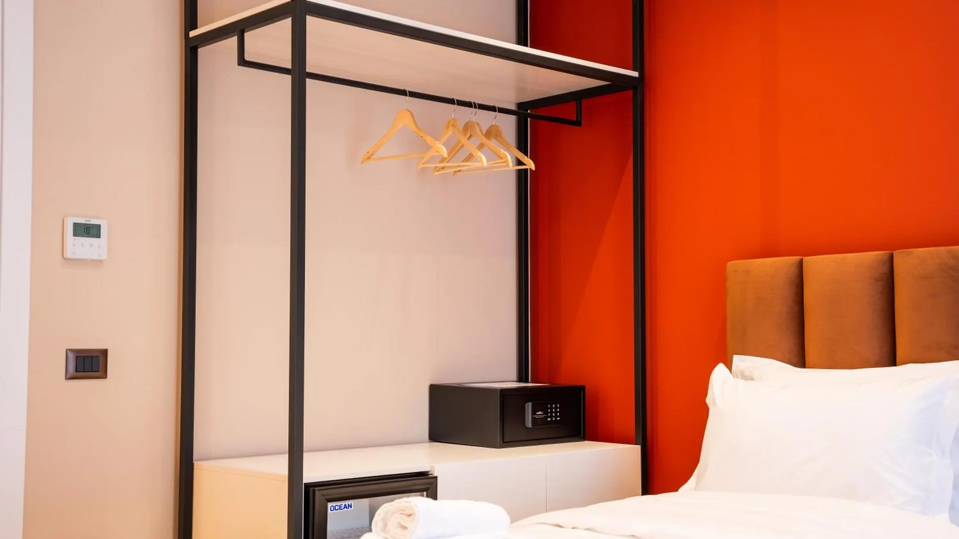 My Way Rooms Tiran 0*,  Arnavutluk